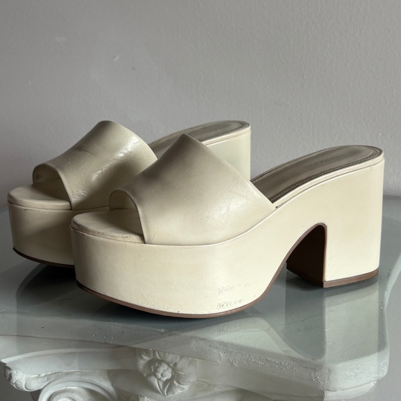 Larroude Cream Leather Chunky Platform Sandals - Picture 1 of 5